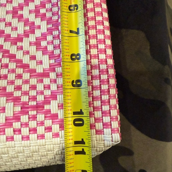 Artesanal Pink and White Woven Tote Bag - Picture 11 of 11